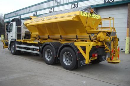 Volvo chassis with demountable gritter.